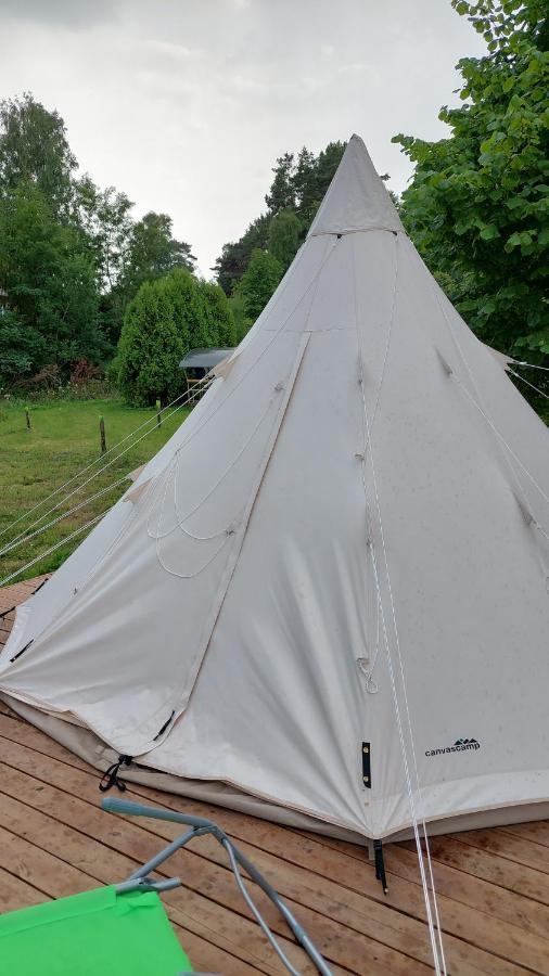 Glamping Fluffy Horns - Glempings Pukainie Ragi Hotel Plienciems Bagian luar foto